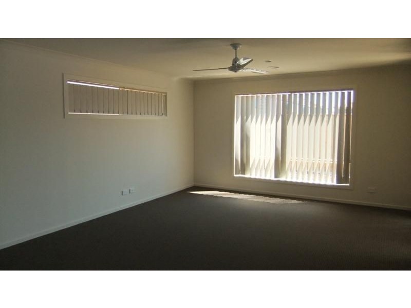 80 James Cook Drive, Truganina VIC 3029
