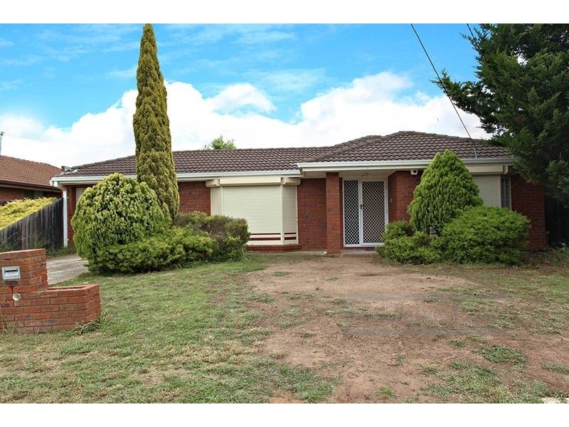6 Dotterel Court, Werribee VIC 3030