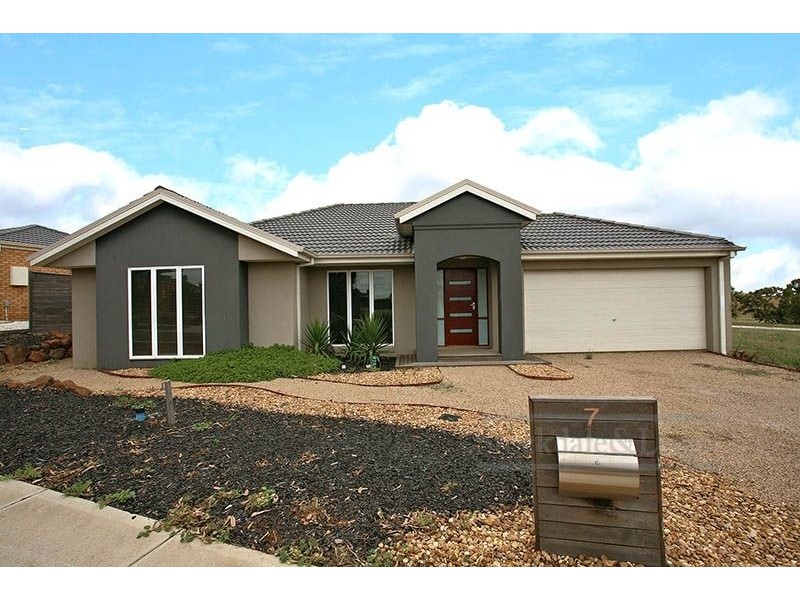 7 Amadeus Street, Wyndham Vale VIC 3024