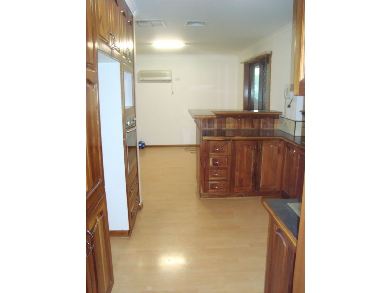 76 Bellbridge Drive, Hoppers Crossing VIC 3029