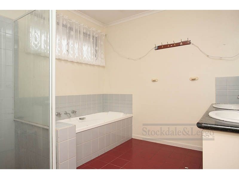 4 Sier Avenue, Hoppers Crossing VIC 3029