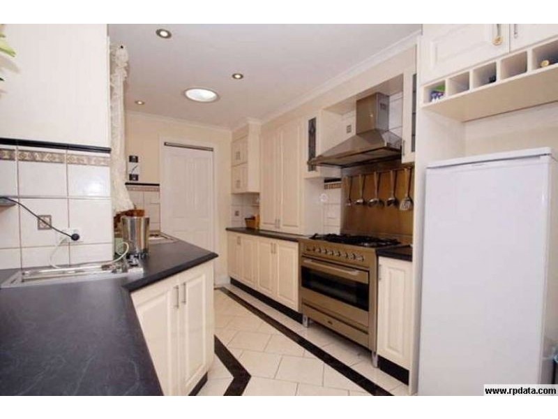 4 Barklya Court, Hoppers Crossing VIC 3029