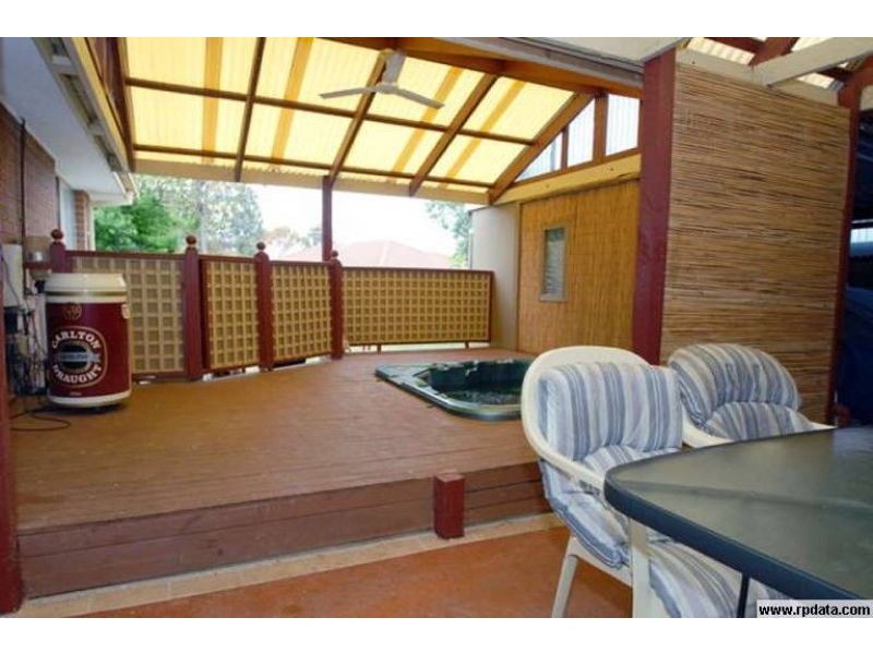 4 Barklya Court, Hoppers Crossing VIC 3029