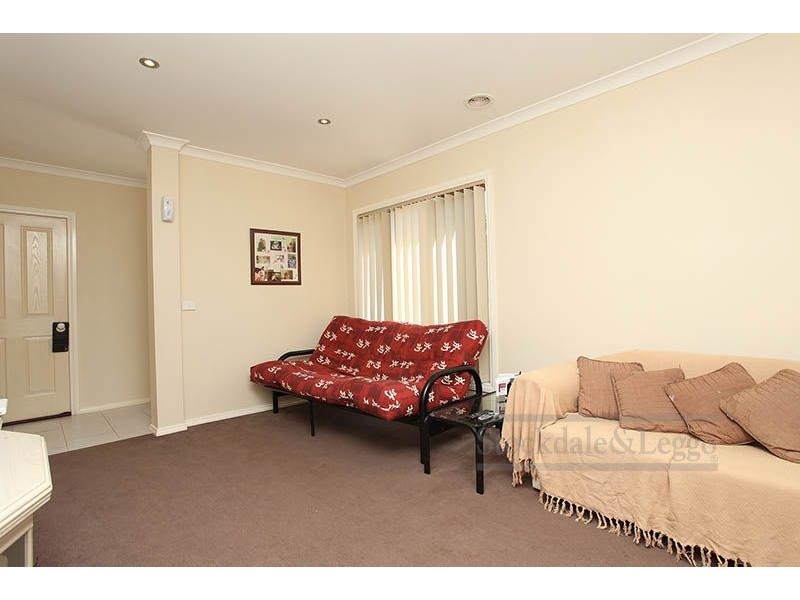 2/97 Greens Road, Wyndham Vale VIC 3024