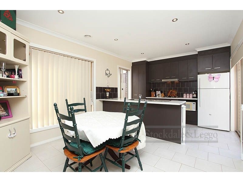 2/97 Greens Road, Wyndham Vale VIC 3024