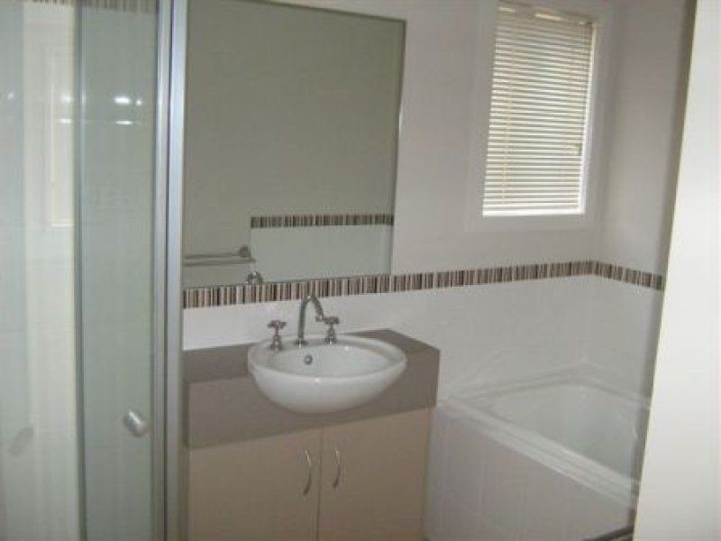 29 Phillip Dr, Wyndham Vale VIC 3024