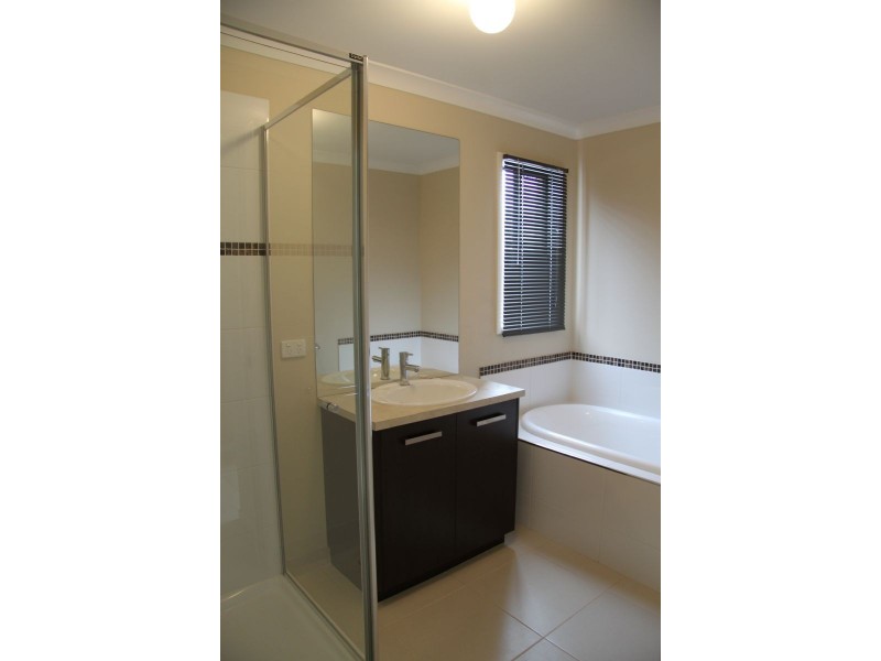 5 Hawkstone Road, Wyndham Vale VIC 3024