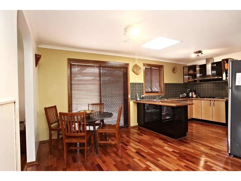 130 Mossfiel Drive, Hoppers Crossing VIC 3029