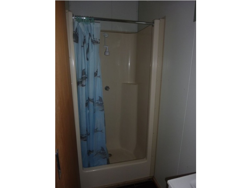 7 Grouse Crt (Rear Bungalow), Werribee VIC 3030