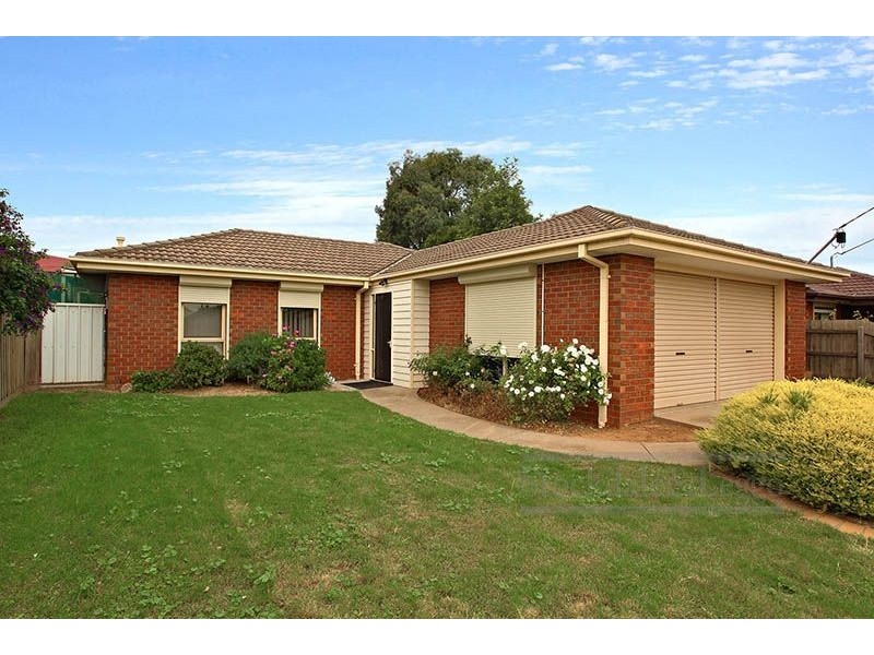 304 Greaves Street North, Werribee VIC 3030