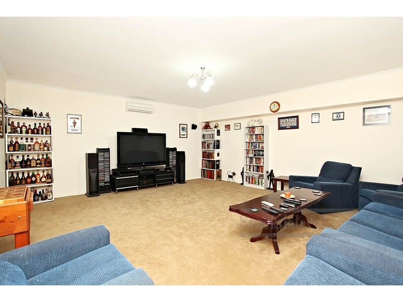 304 Greaves Street North, Werribee VIC 3030