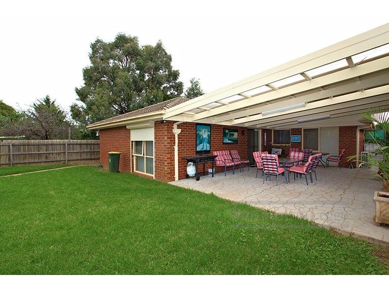 304 Greaves Street North, Werribee VIC 3030
