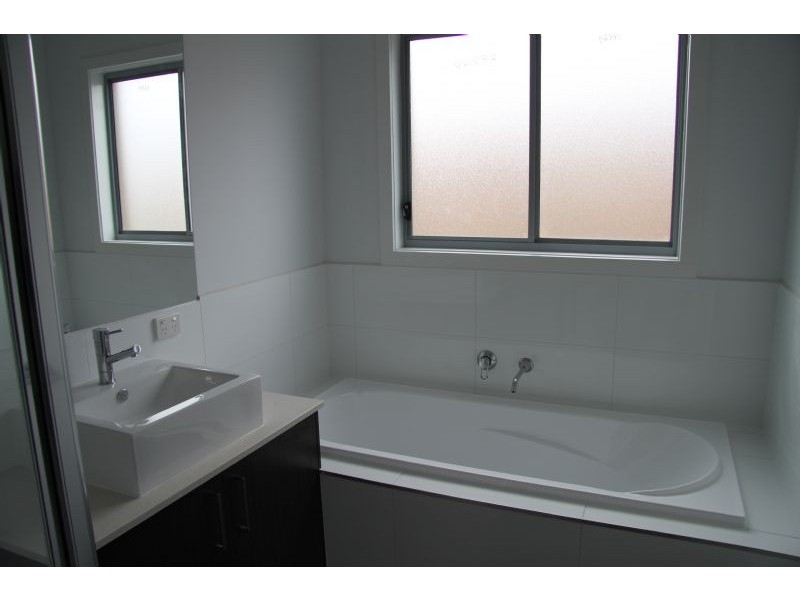 9 Elsmore Street, Tarneit VIC 3029