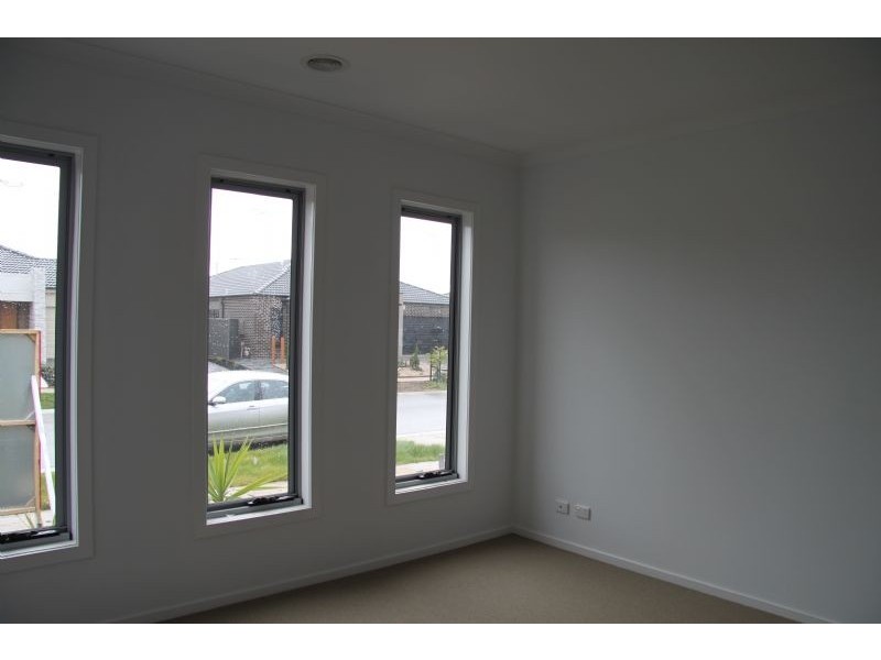 9 Elsmore Street, Tarneit VIC 3029