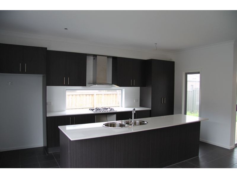 9 Elsmore Street, Tarneit VIC 3029