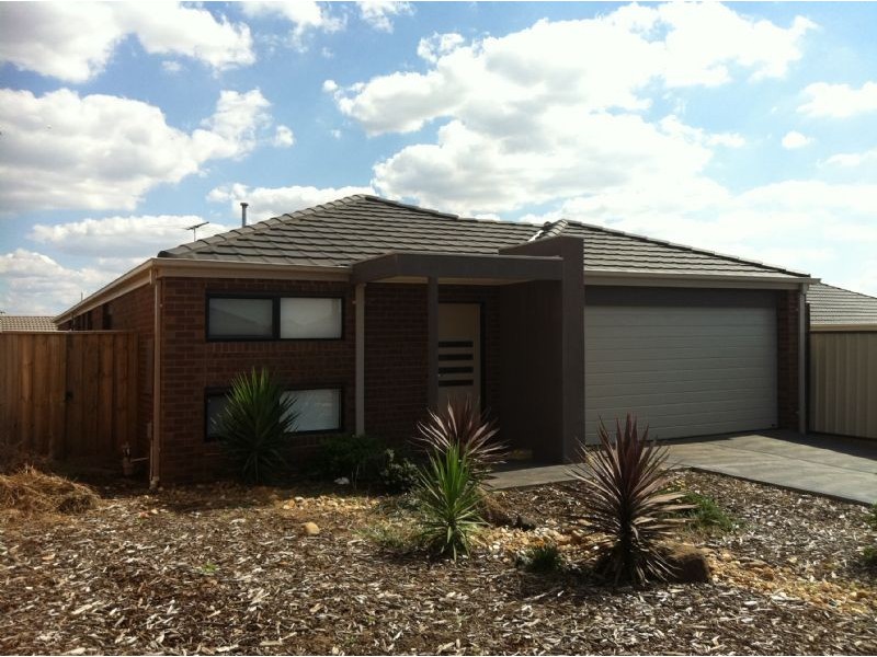 13 Akoona Way, Wyndham Vale VIC 3024