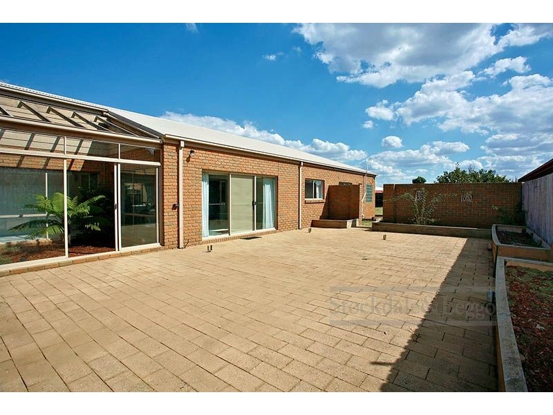 6 Hilden Close, Hoppers Crossing VIC 3029