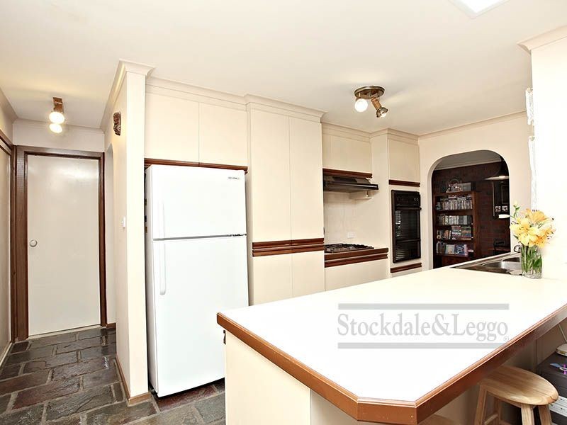 37 Symons Avenue, Hoppers Crossing VIC 3029