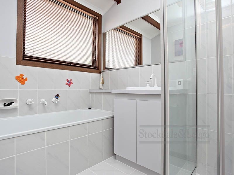 37 Symons Avenue, Hoppers Crossing VIC 3029