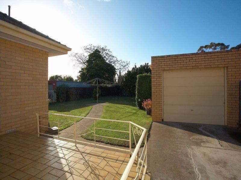 15 Queens Court, Werribee VIC 3030