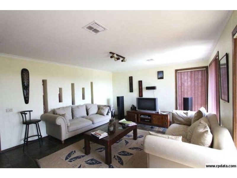 9 Bromage Close, Hoppers Crossing VIC 3029