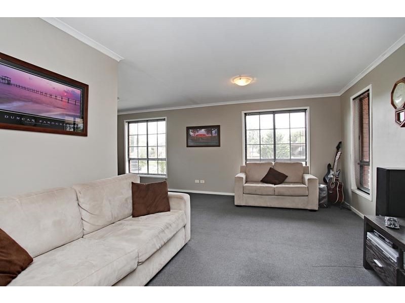 2 Edinburgh Court, Werribee VIC 3030