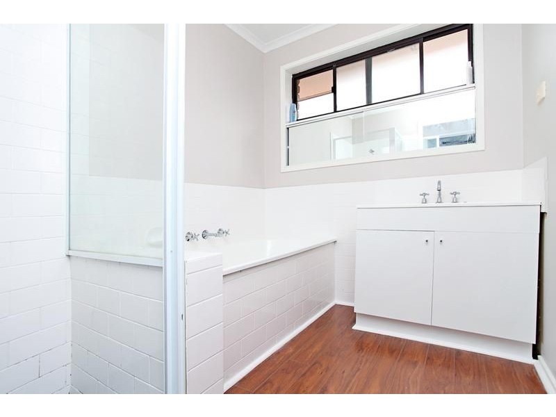 2 Edinburgh Court, Werribee VIC 3030