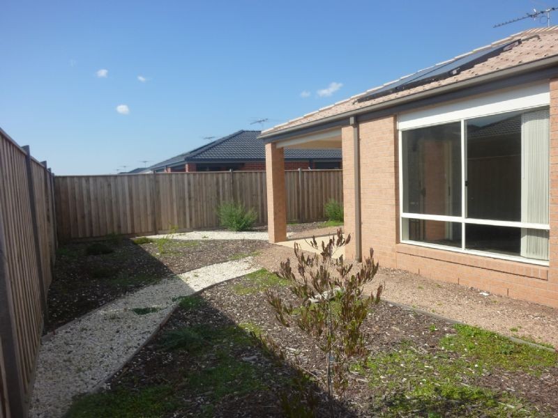 80 James Cook Drive, Truganina VIC 3029