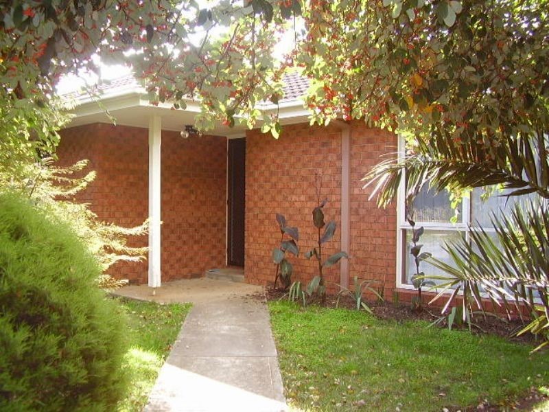 14 Grant Avenue, Werribee VIC 3030