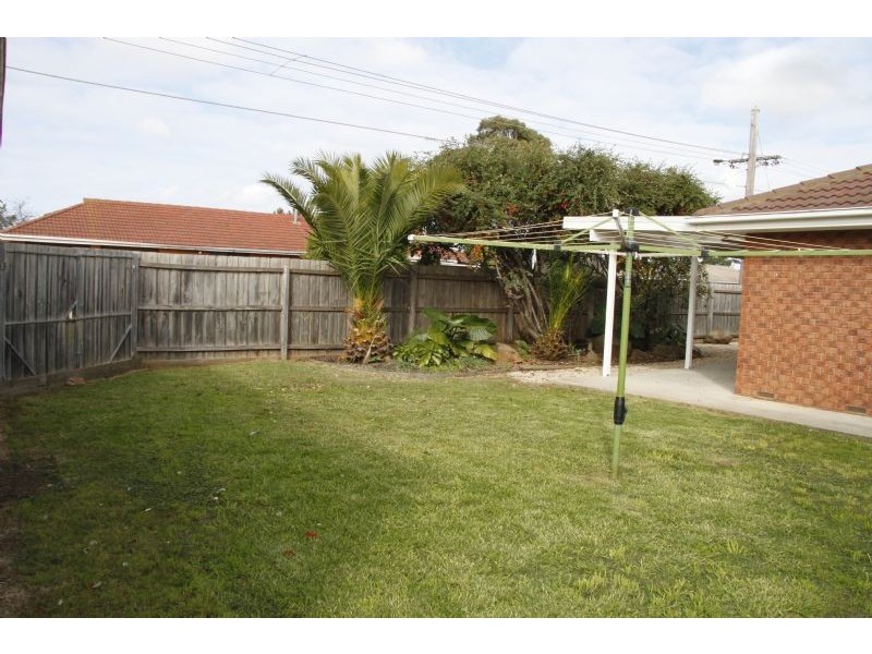 14 Grant Avenue, Werribee VIC 3030