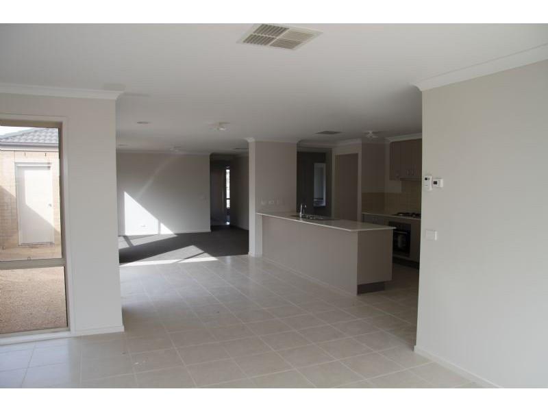 100 Federation Boulevard, Truganina VIC 3029