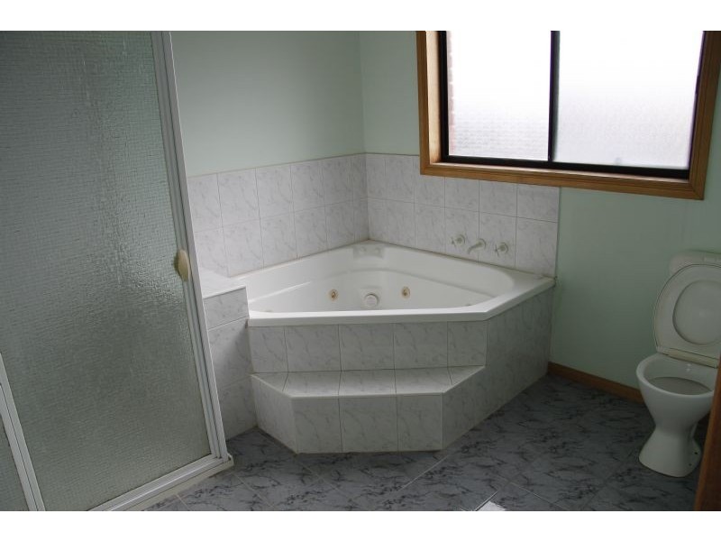 21 Ironbark Drive, Hoppers Crossing VIC 3029