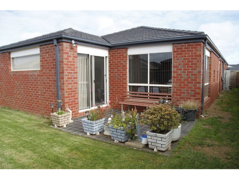 8 Giselle Grove, Tarneit VIC 3029