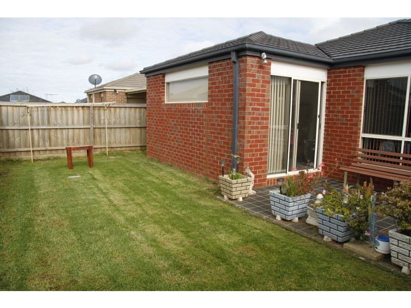 8 Giselle Grove, Tarneit VIC 3029