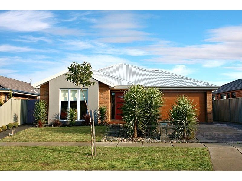 163 Thames Blvd, Tarneit VIC 3029