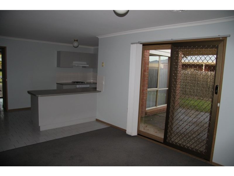 8 John Street, Werribee VIC 3030