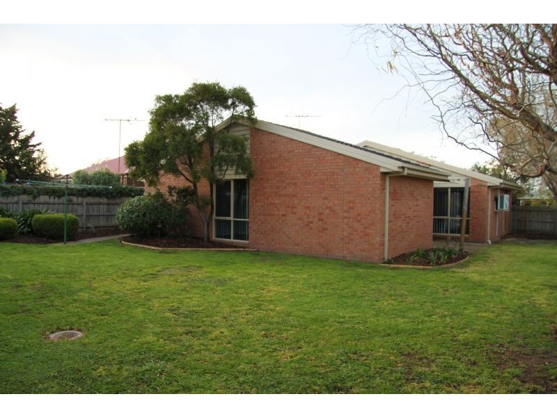 8 John Street, Werribee VIC 3030