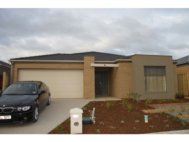 21 Berington Drive, Williams Landing VIC 3027