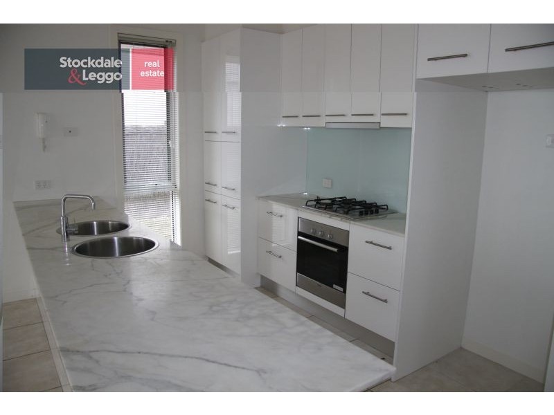 67 Signature Blvd, Sanctuary Lakes VIC 3030