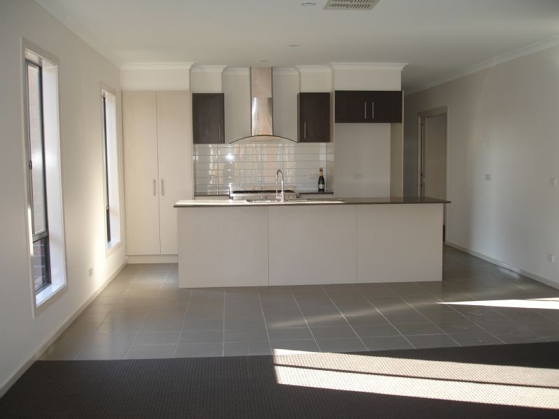 26 Regal Road, Point Cook VIC 3030