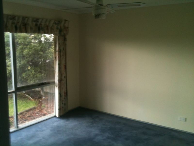 18 Darlington Grove, Sydenham VIC 3037