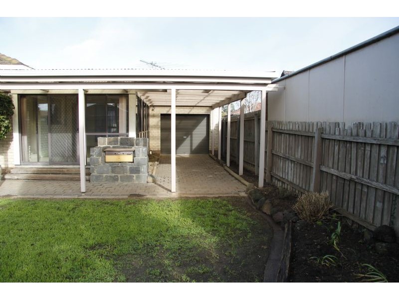 18 Grant Avenue, Werribee VIC 3030