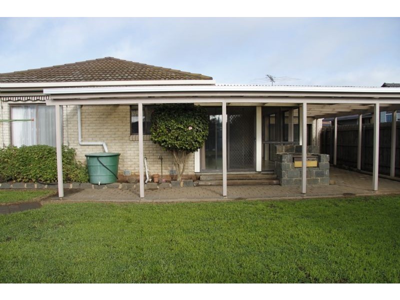 18 Grant Avenue, Werribee VIC 3030