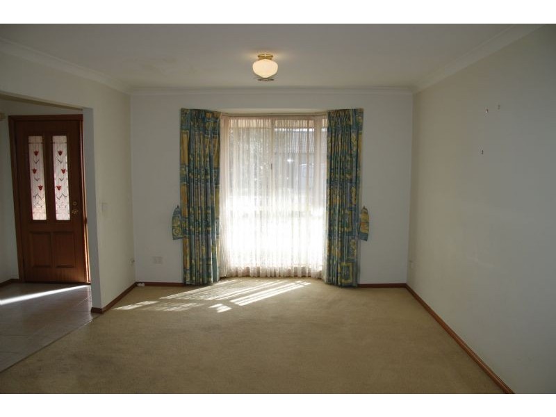 8 Millstream Avenue, Point Cook VIC 3030