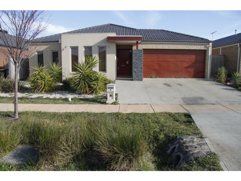 6 Blue Wren Drive, Williams Landing VIC 3027