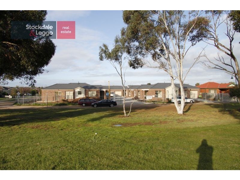1/43-45 Ruby Place, Werribee VIC 3030