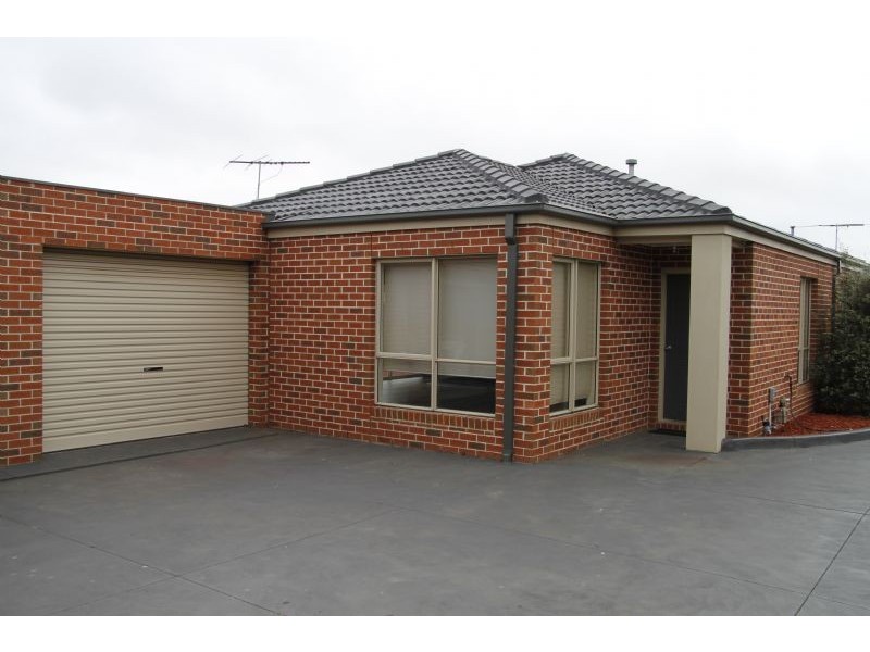 3/2 Bunya Place, Werribee VIC 3030