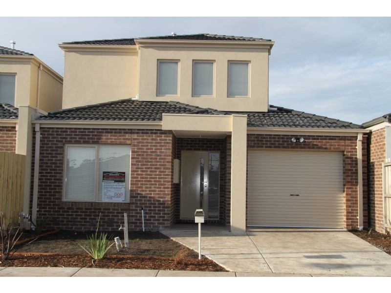 2/12 Global Way, Wyndham Vale VIC 3024