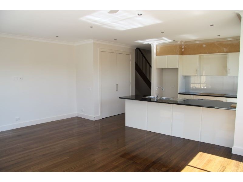 34 Bushlark Crescent, Williams Landing VIC 3027