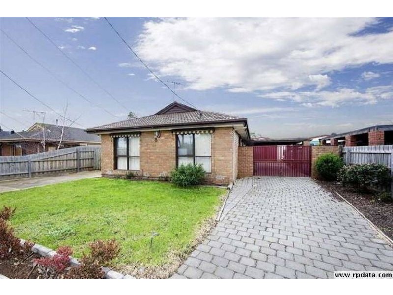 8 Greens Road, Wyndham Vale VIC 3024